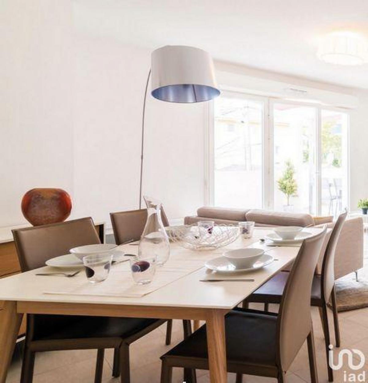 Picture of Condo For Sale in Aix En Provence, Cote d'Azur, France