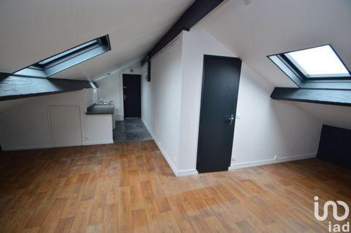 Picture of Apartment For Sale in Persan, Picardie, France