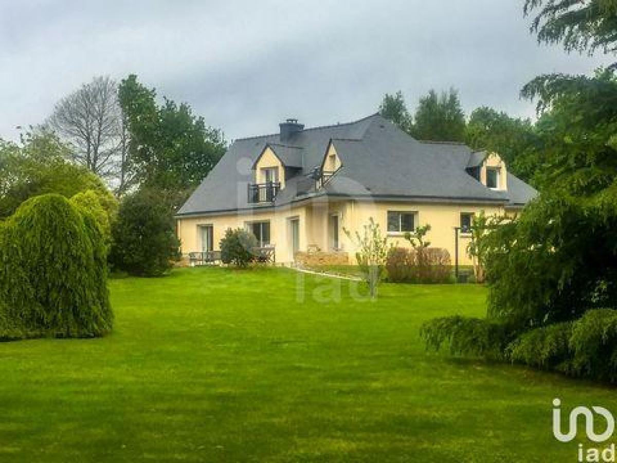 Picture of Home For Sale in Vannes, Bretagne, France