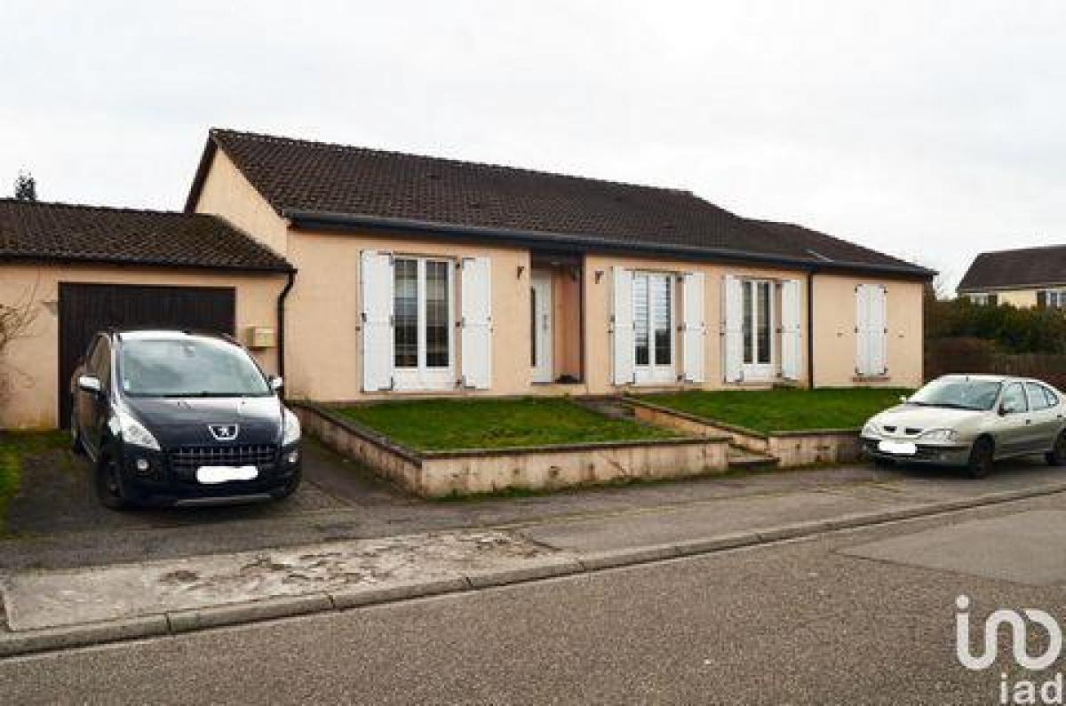 Picture of Home For Sale in Carling, Lorraine, France