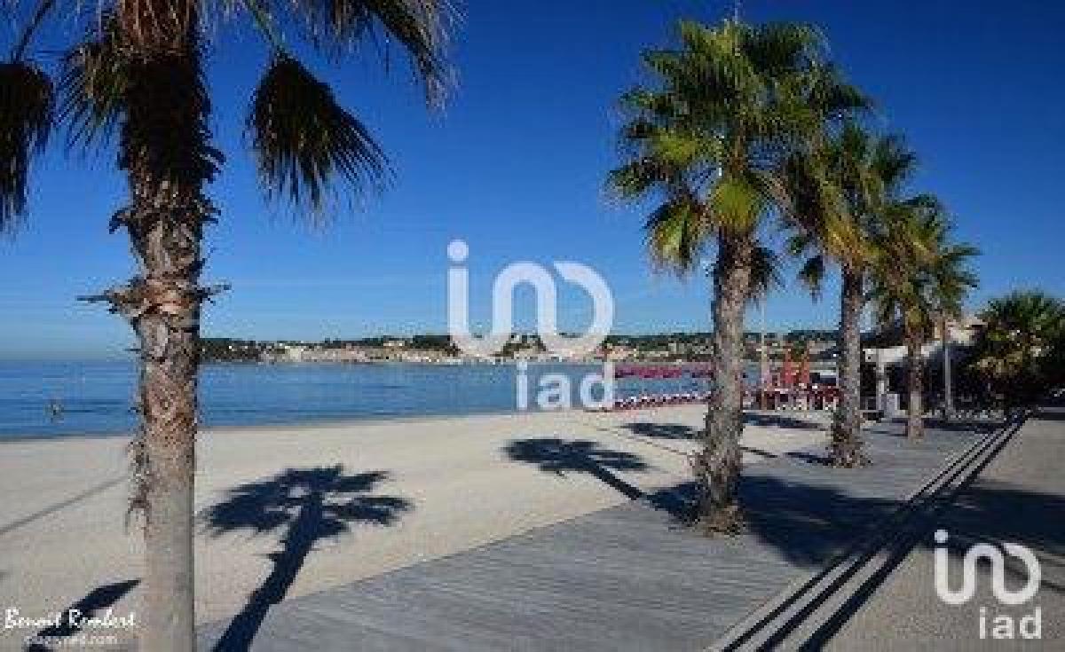 Picture of Condo For Sale in SIX FOURS LES PLAGES, Cote d'Azur, France