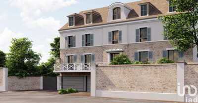 Condo For Sale in Beynes, France
