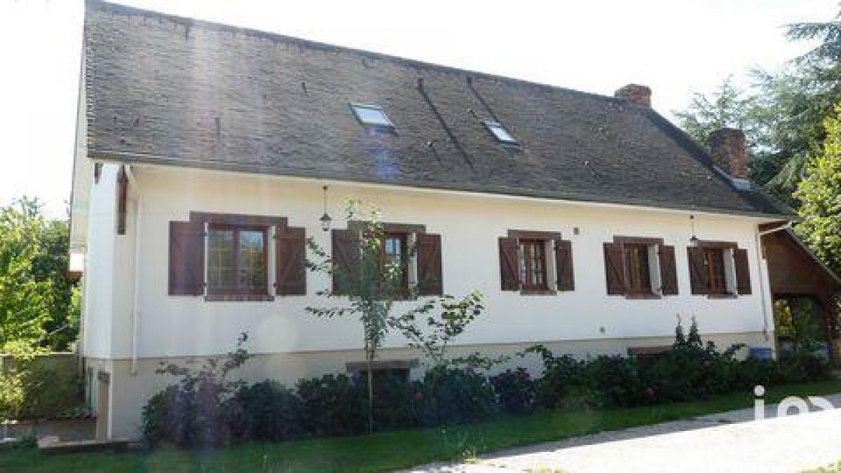 Picture of Home For Sale in Breteuil, Picardie, France