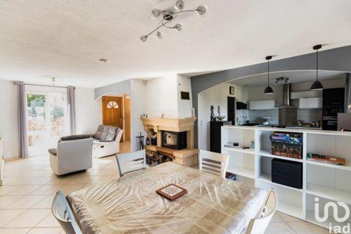 Picture of Home For Sale in Flassans Sur Issole, Provence-Alpes-Cote d'Azur, France