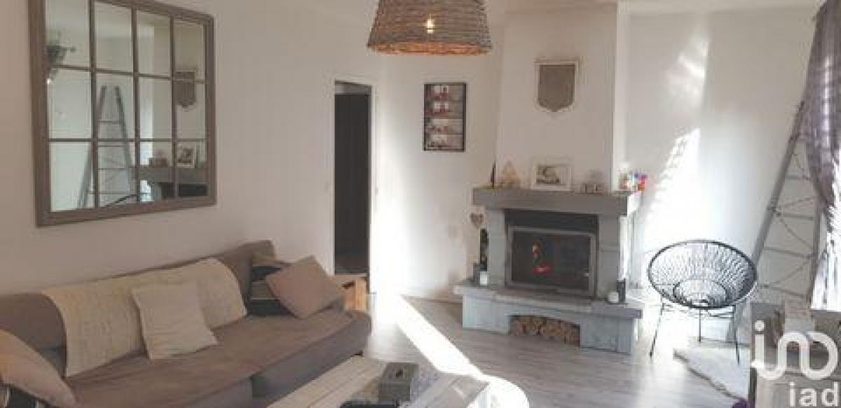 Picture of Home For Sale in Gambais, Centre, France