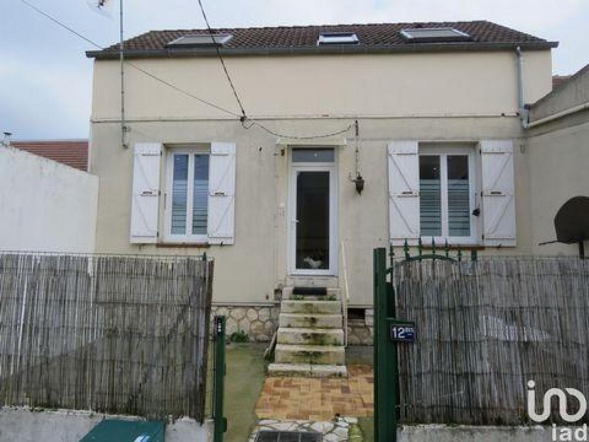 Picture of Home For Sale in Montargis, Centre, France