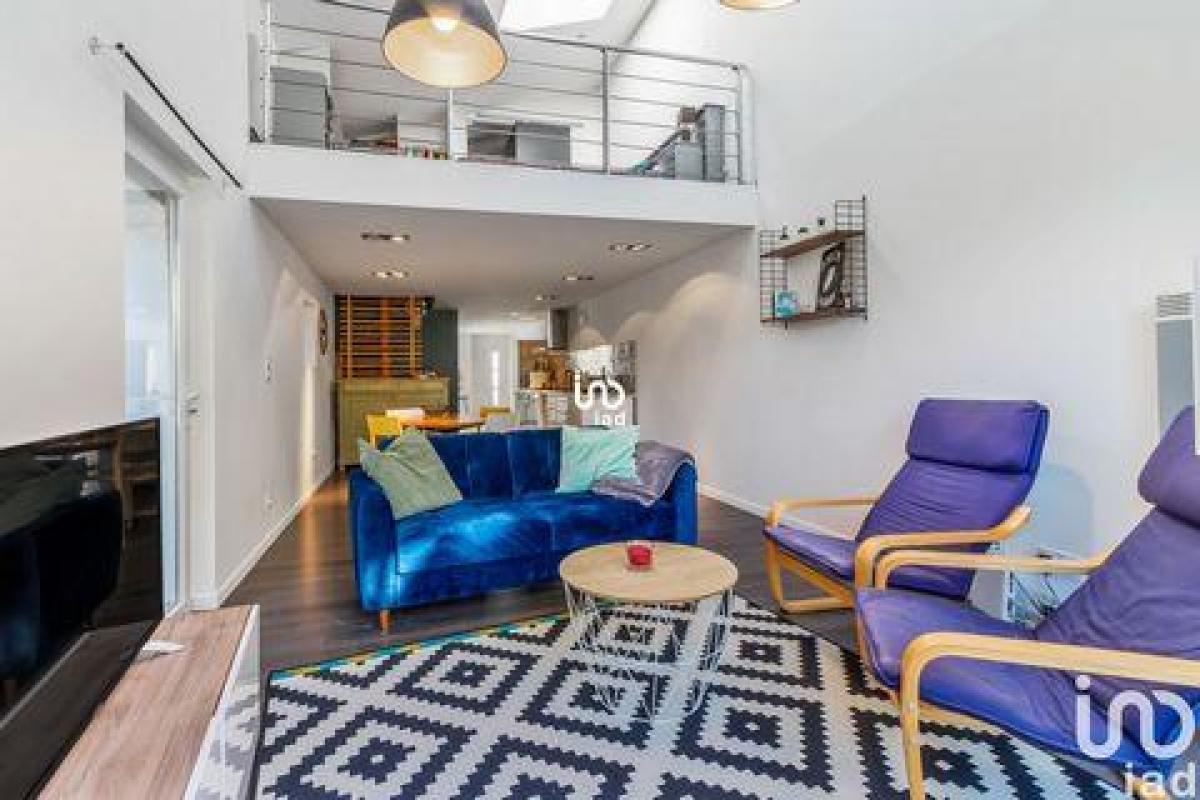 Picture of Home For Sale in Peyrehorade, Aquitaine, France