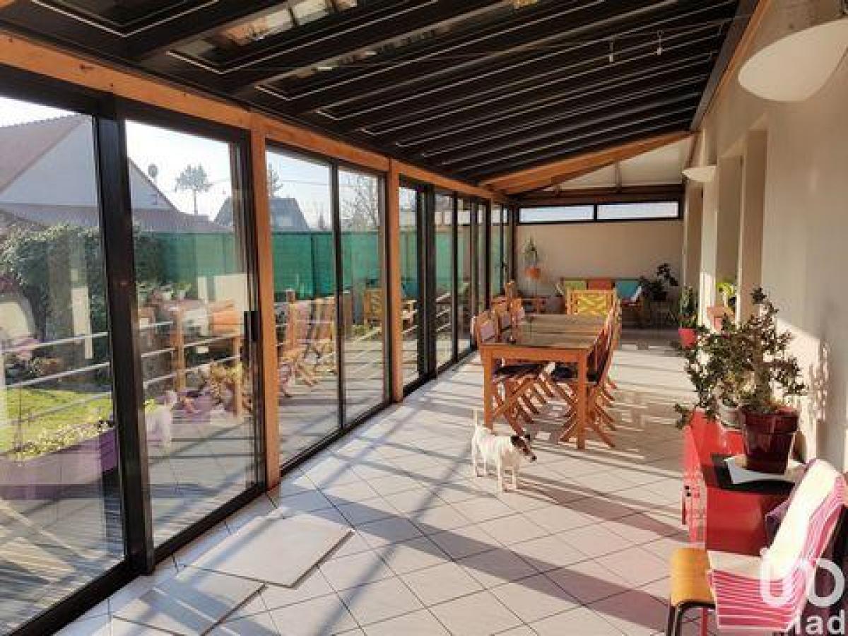 Picture of Home For Sale in Corbie, Picardie, France