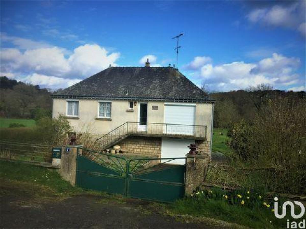 Picture of Home For Sale in Guillac, Morbihan, France