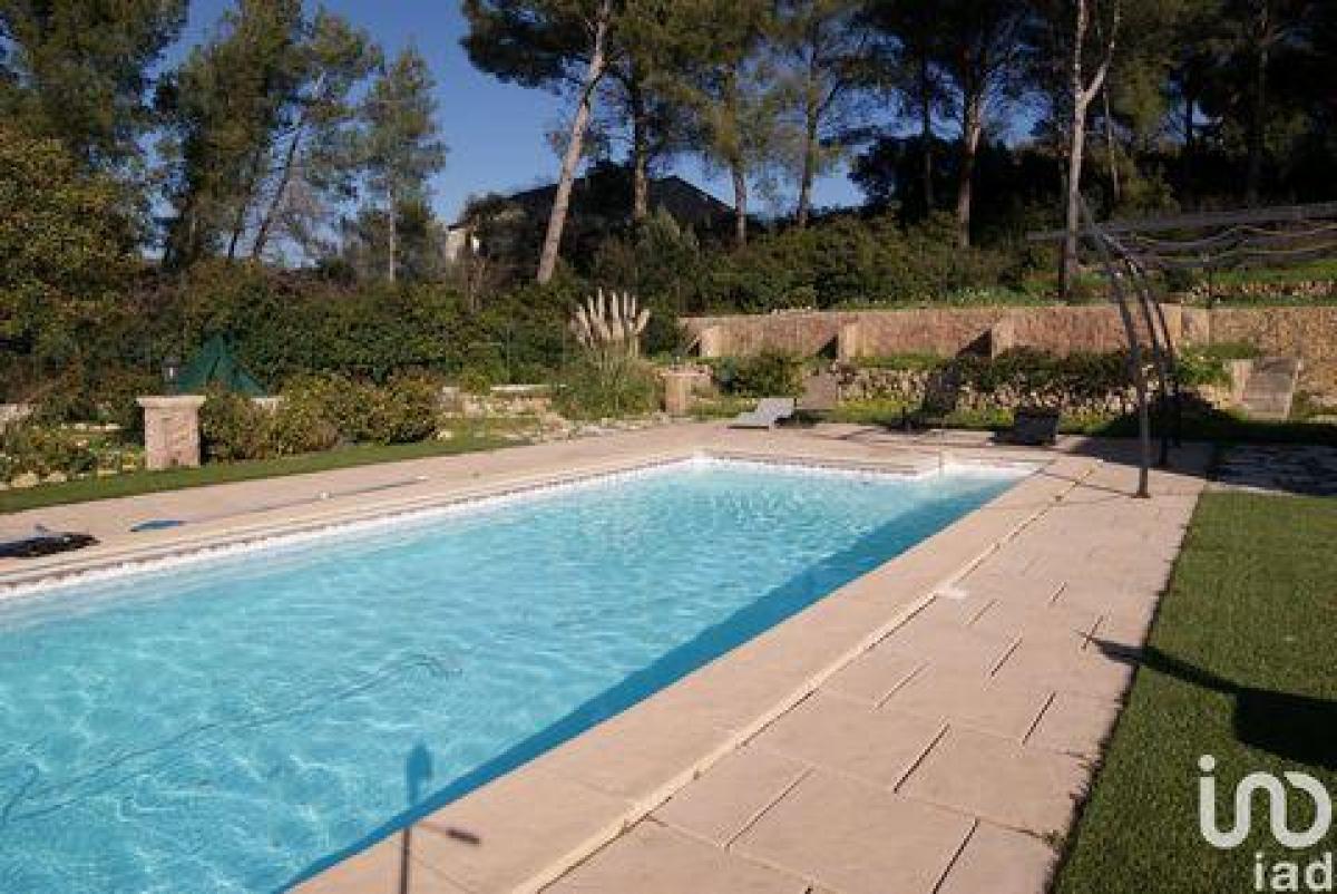 Picture of Home For Sale in Roquevaire, Provence-Alpes-Cote d'Azur, France