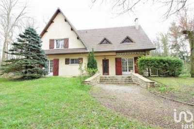 Home For Sale in Lamorlaye, France