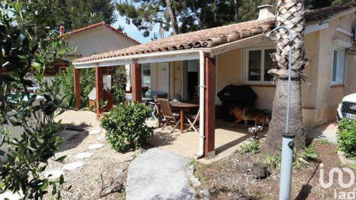 Picture of Home For Sale in Bandol, Cote d'Azur, France