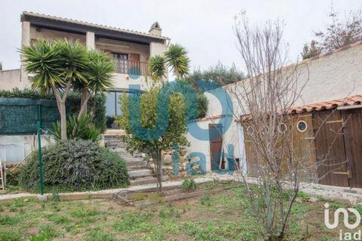 Picture of Home For Sale in SIX FOURS LES PLAGES, Cote d'Azur, France