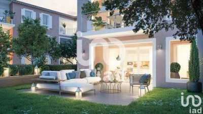 Condo For Sale in Cogolin, France