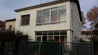 Home For Sale in Avignon, France