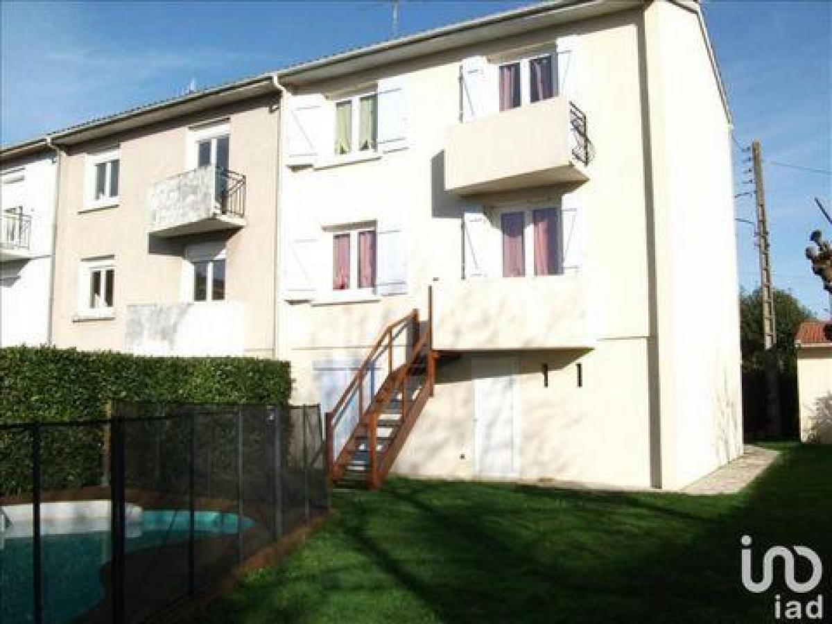 Picture of Home For Sale in Agen, Aquitaine, France