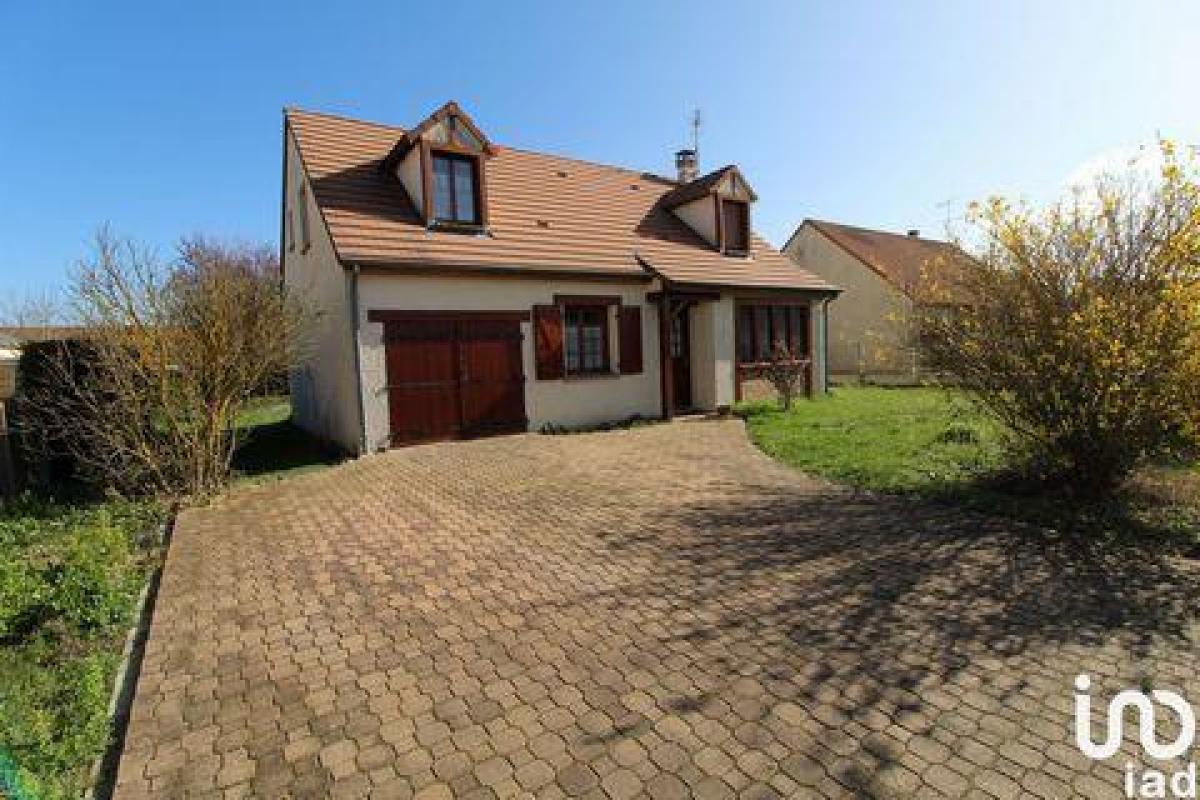 Picture of Home For Sale in Pannes, Centre, France