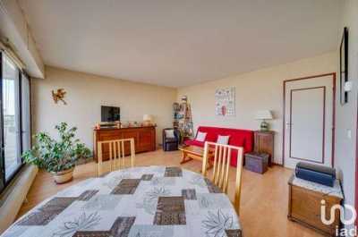 Condo For Sale in Merignac, France