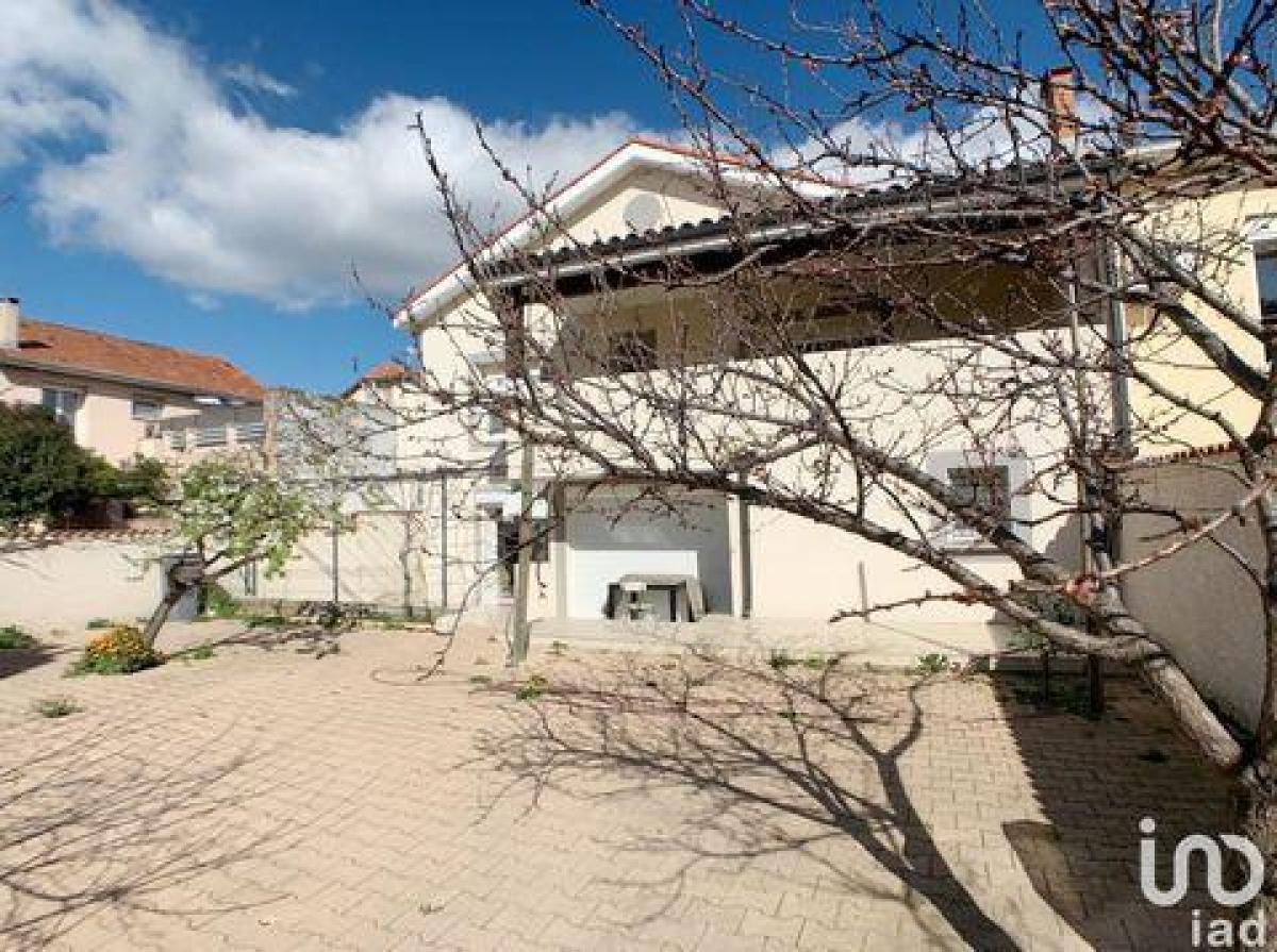 Picture of Home For Sale in Beziers, Languedoc Roussillon, France