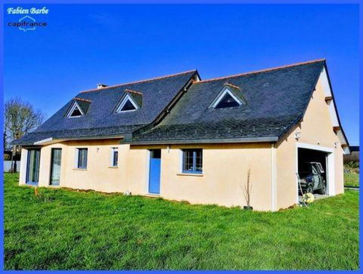 Picture of Home For Sale in Redon, Bretagne, France