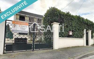 Home For Sale in Savigny-sur-Orge, France