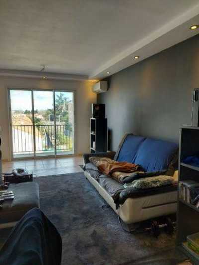 Apartment For Sale in Nimes, France