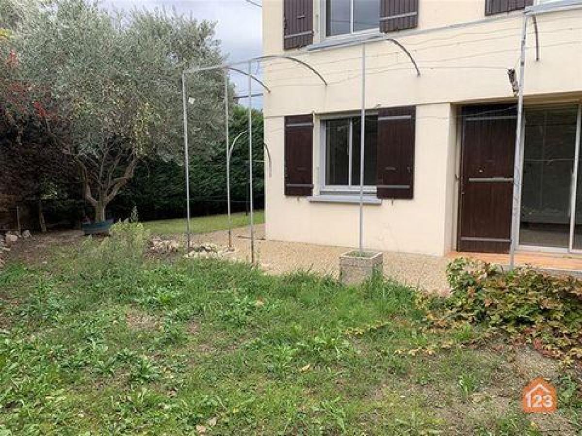 Picture of Home For Sale in Cavaillon, Provence-Alpes-Cote d'Azur, France