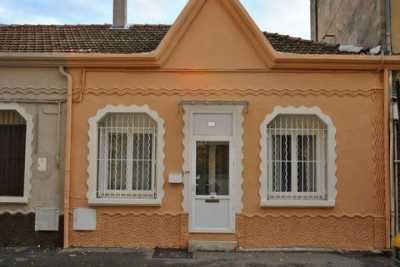 Home For Sale in Avignon, France