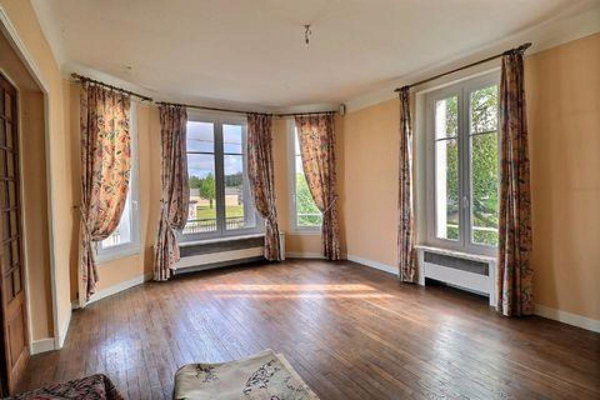 Picture of Home For Sale in La Souterraine, Limousin, France