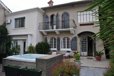 Home For Sale in Le Pontet, France