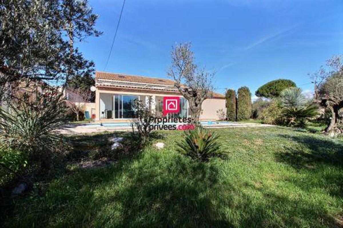 Picture of Home For Sale in Sorgues, Provence-Alpes-Cote d'Azur, France