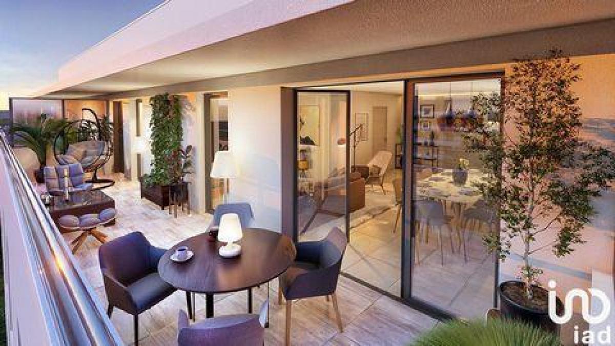 Picture of Condo For Sale in Aix En Provence, Cote d'Azur, France