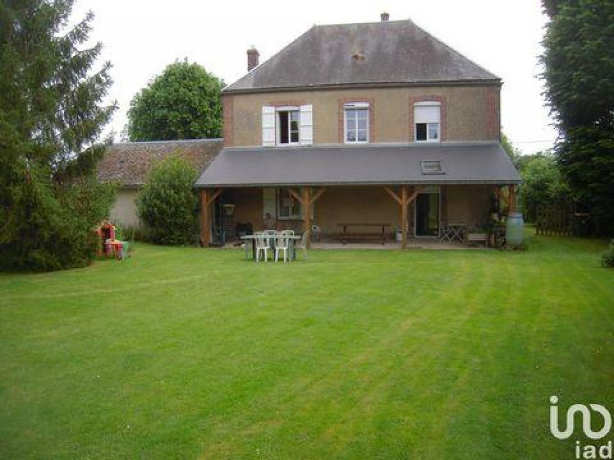 Picture of Home For Sale in Chartres, Centre, France