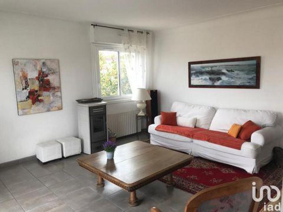 Picture of Home For Sale in Biscarrosse, Aquitaine, France