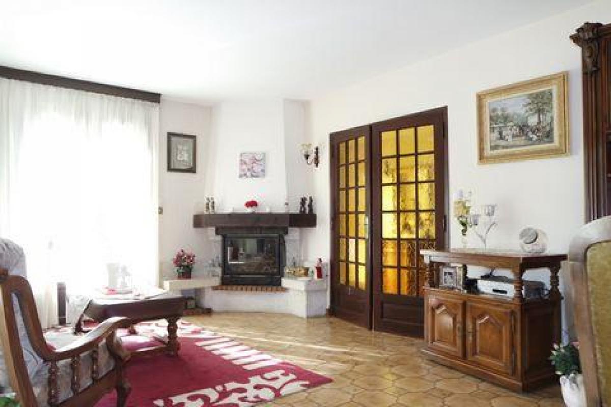 Picture of Home For Sale in Bourges, Centre, France