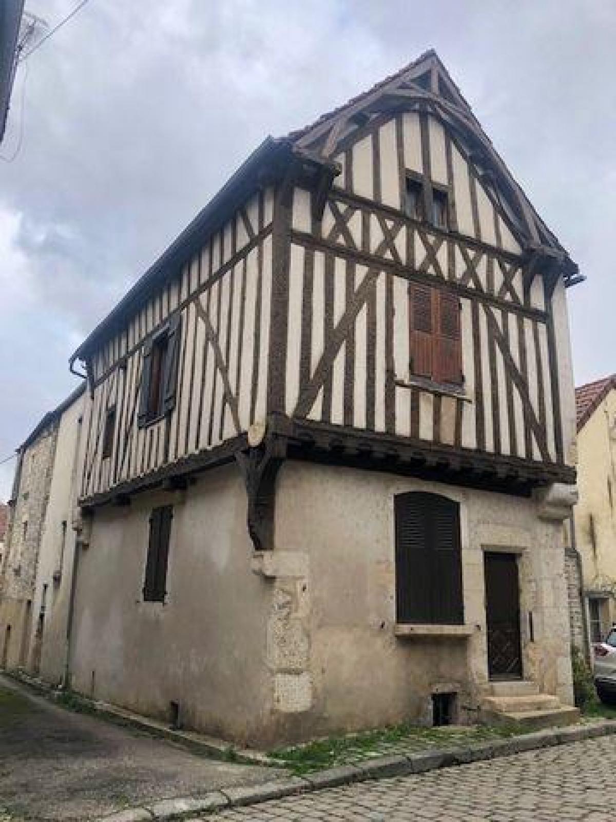 Picture of Home For Sale in Noyers, Bourgogne, France