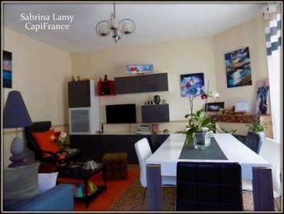 Home For Sale in Montmirail, France