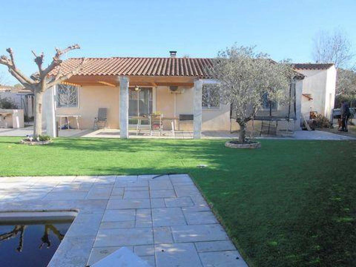 Picture of Home For Sale in Velaux, Provence-Alpes-Cote d'Azur, France