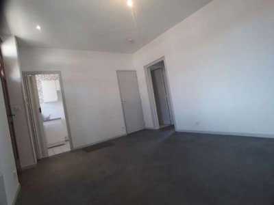 Condo For Sale in Floirac, France