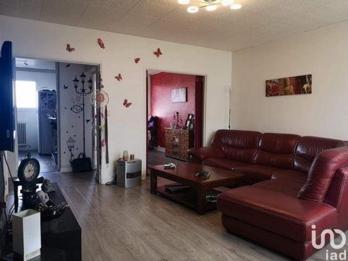 Picture of Condo For Sale in Malesherbes, Centre, France