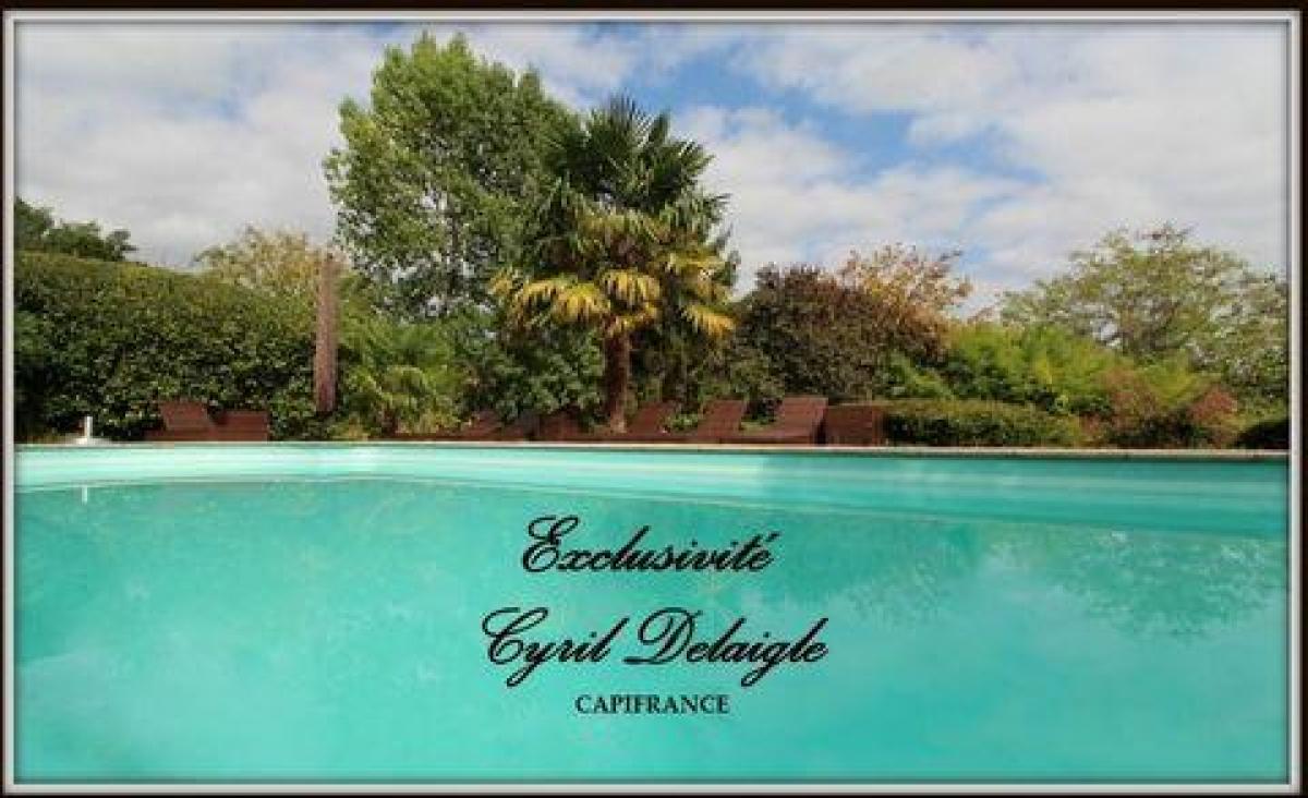 Picture of Home For Sale in Agen, Aquitaine, France