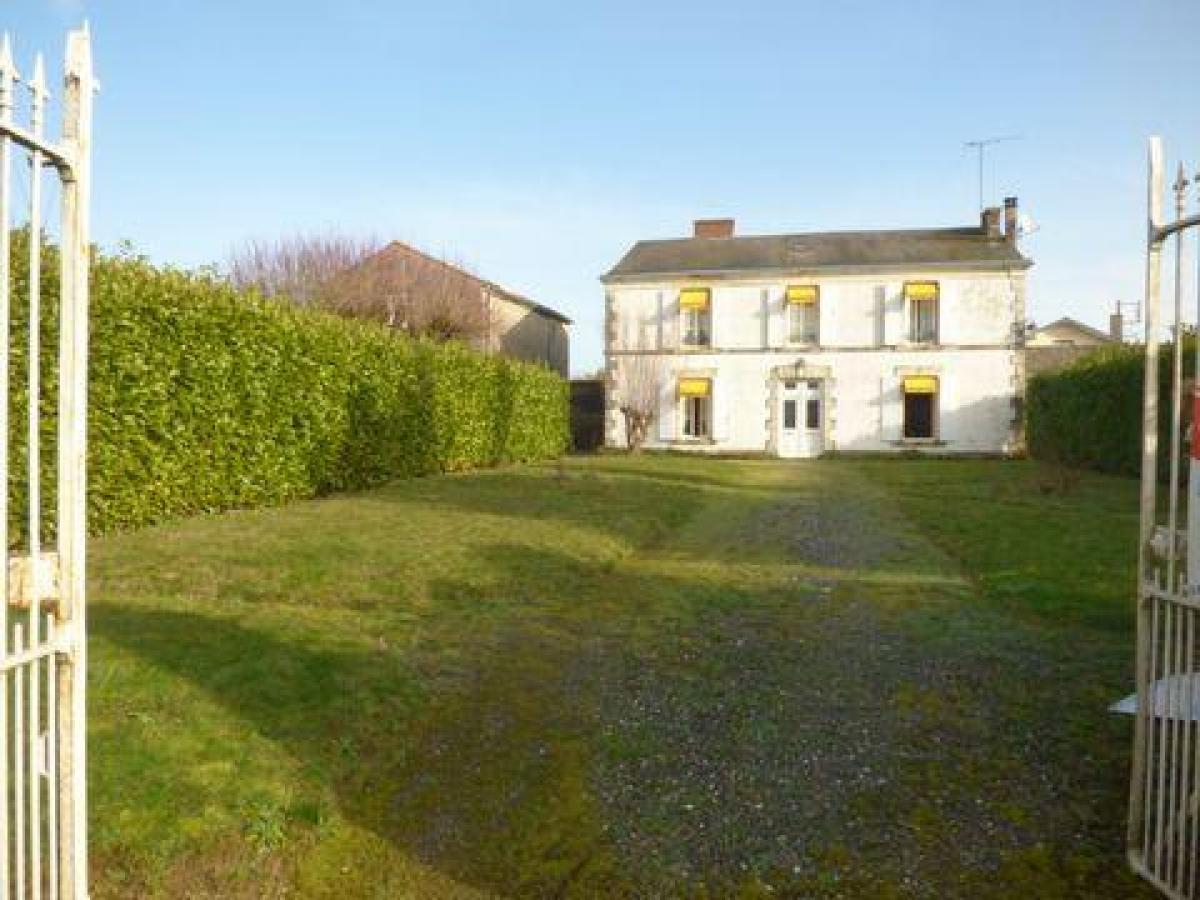 Picture of Home For Sale in La Chataigneraie, Pays De La Loire, France