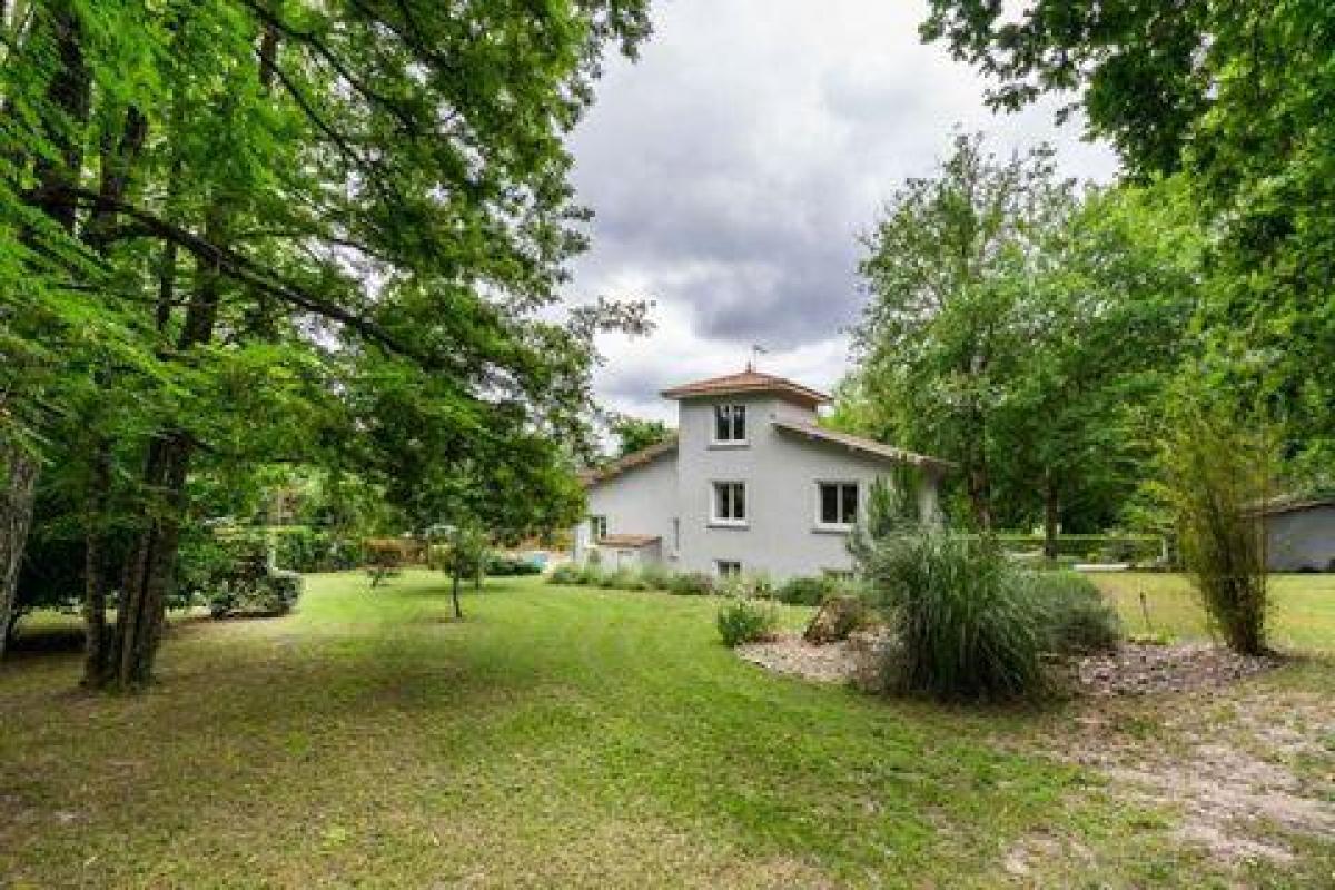 Picture of Home For Sale in Casteljaloux, Aquitaine, France