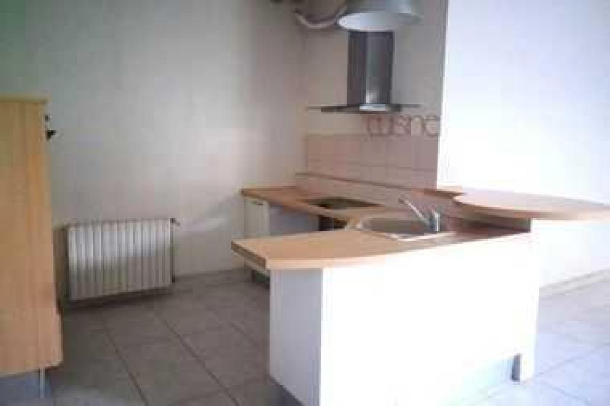 Picture of Home For Sale in Soissons, Picardie, France