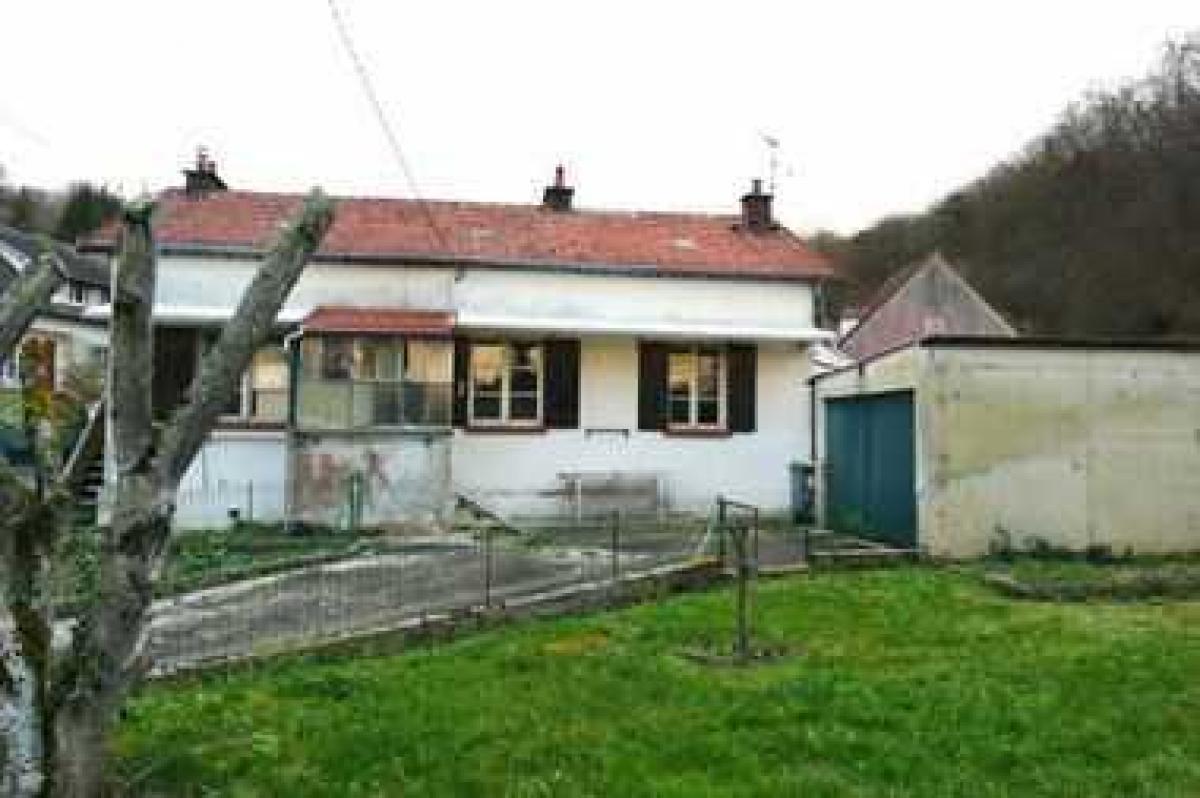 Picture of Home For Sale in Soissons, Picardie, France