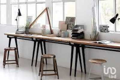 Office For Sale in Les Mureaux, France