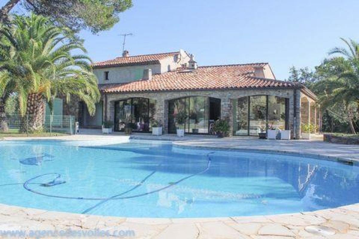 Picture of Home For Sale in GASSIN, Cote d'Azur, France