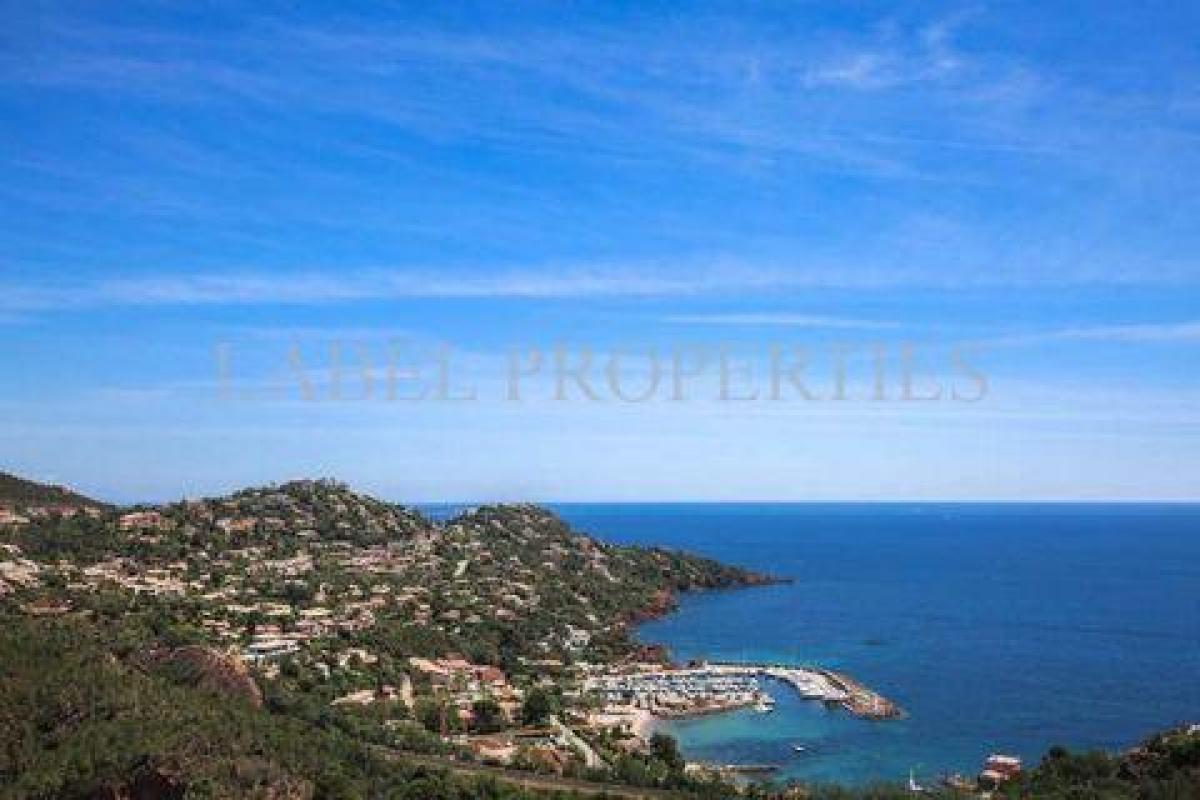 Picture of Home For Sale in Theoule Sur Mer, Provence-Alpes-Cote d'Azur, France