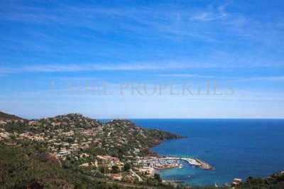 Home For Sale in Theoule Sur Mer, France