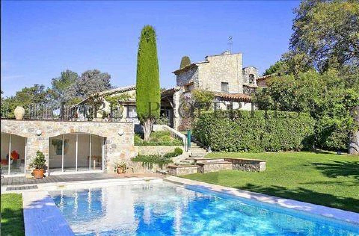 Picture of Home For Sale in LA ROQUETTE SUR SIAGNE, Cote d'Azur, France